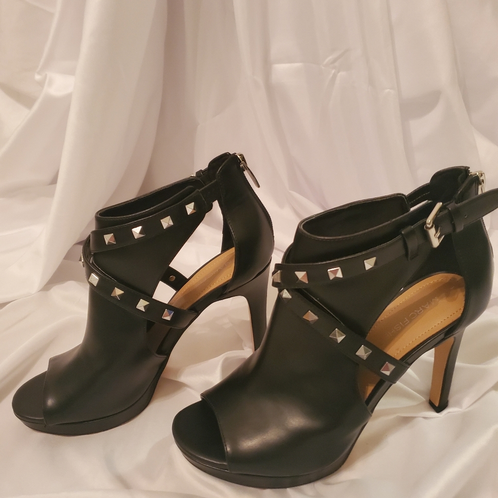 Marc Fisher Leather Sandals